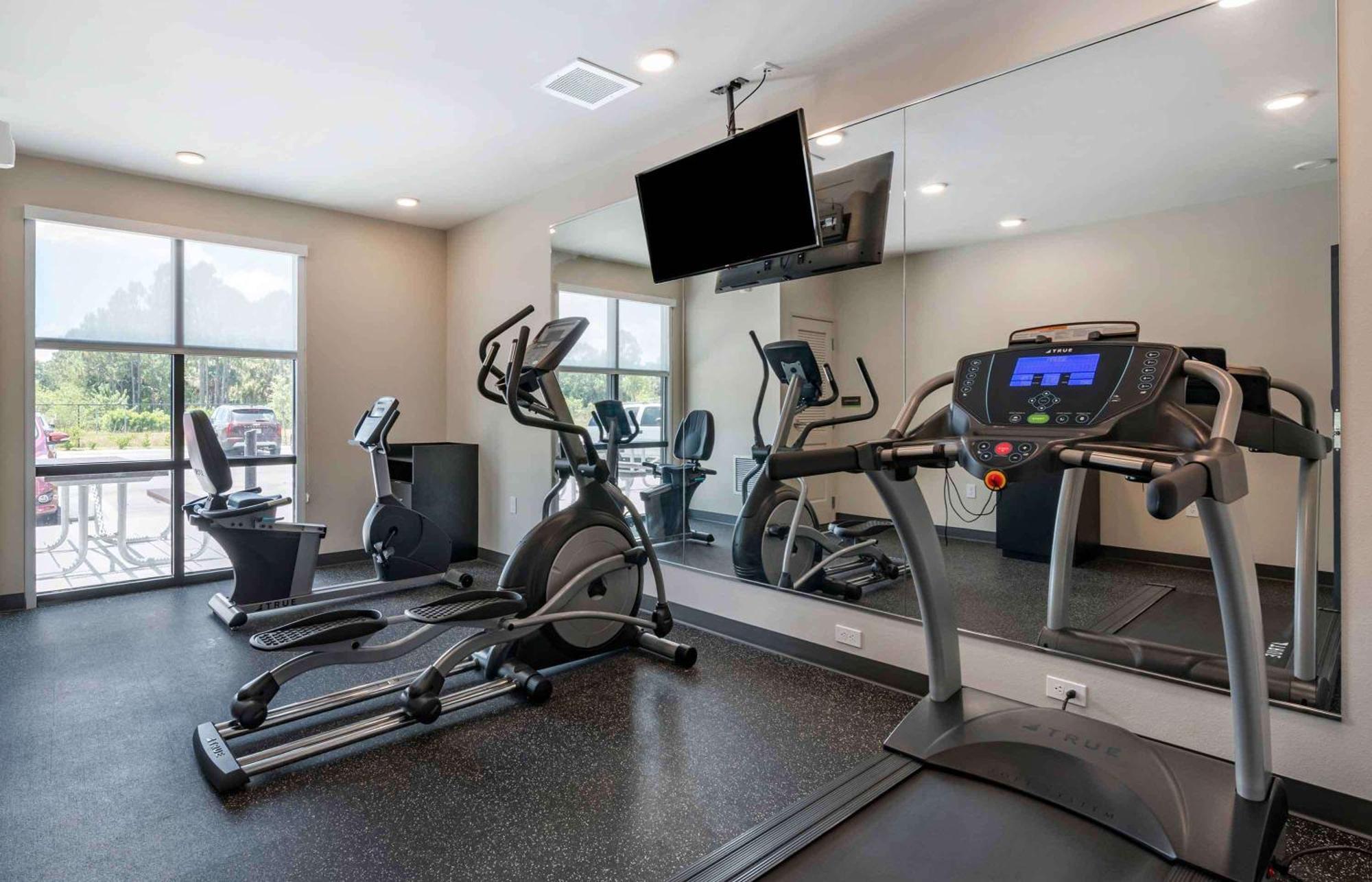 Extended Stay America Premier Suites - Tampa - Fairgrounds - Casino Eksteriør billede